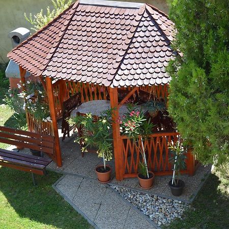 Apartman Aniko Vendeghaz Harkany Room photo