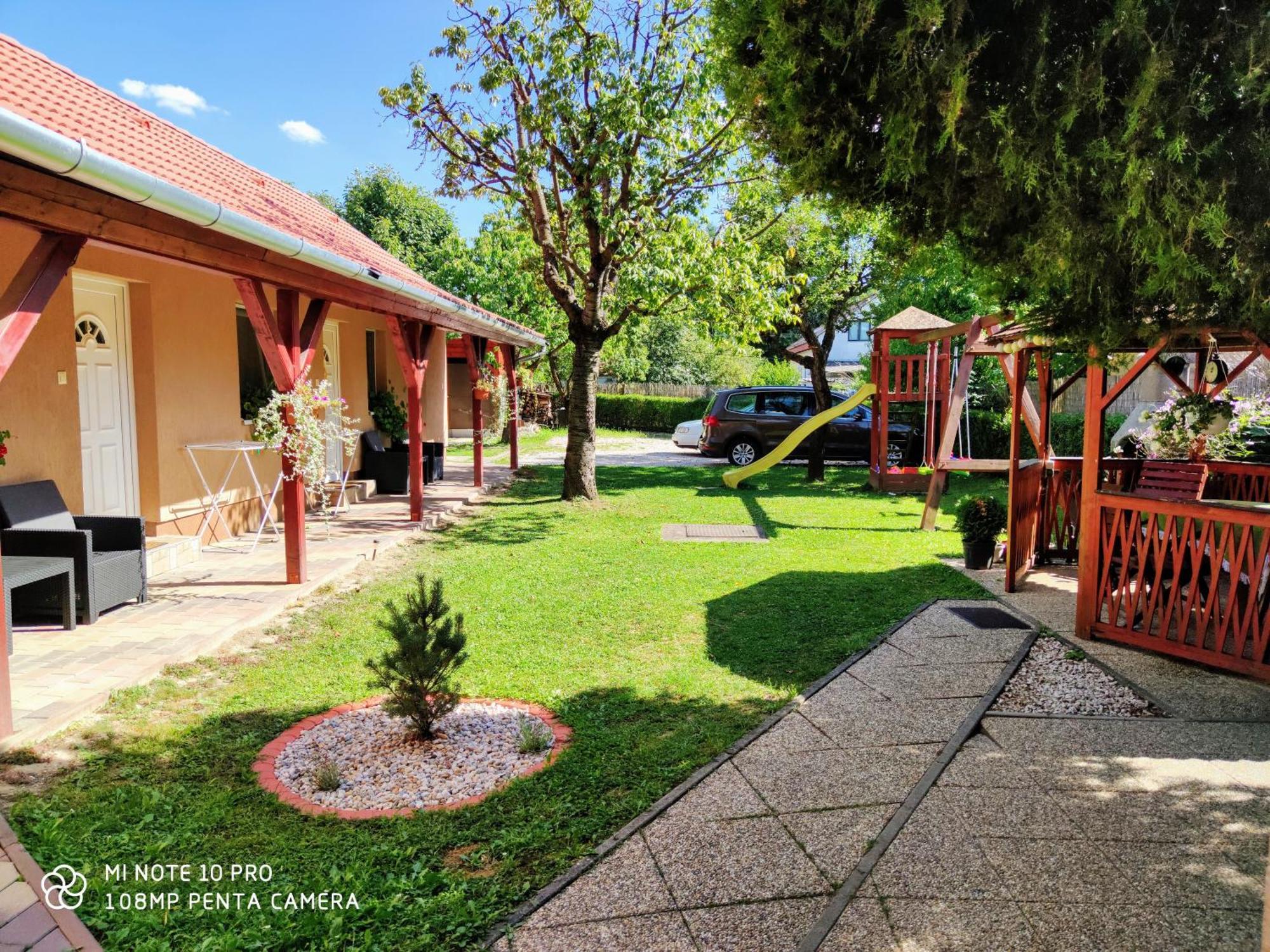 Apartman Aniko Vendeghaz Harkany Exterior photo