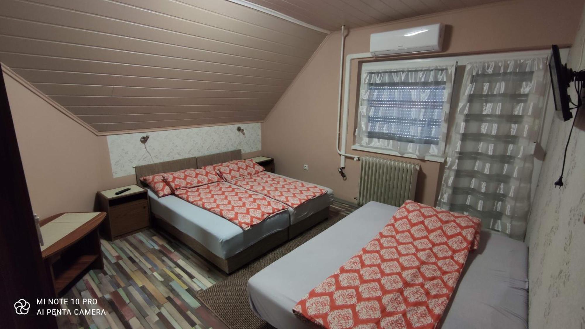 Apartman Aniko Vendeghaz Harkany Exterior photo